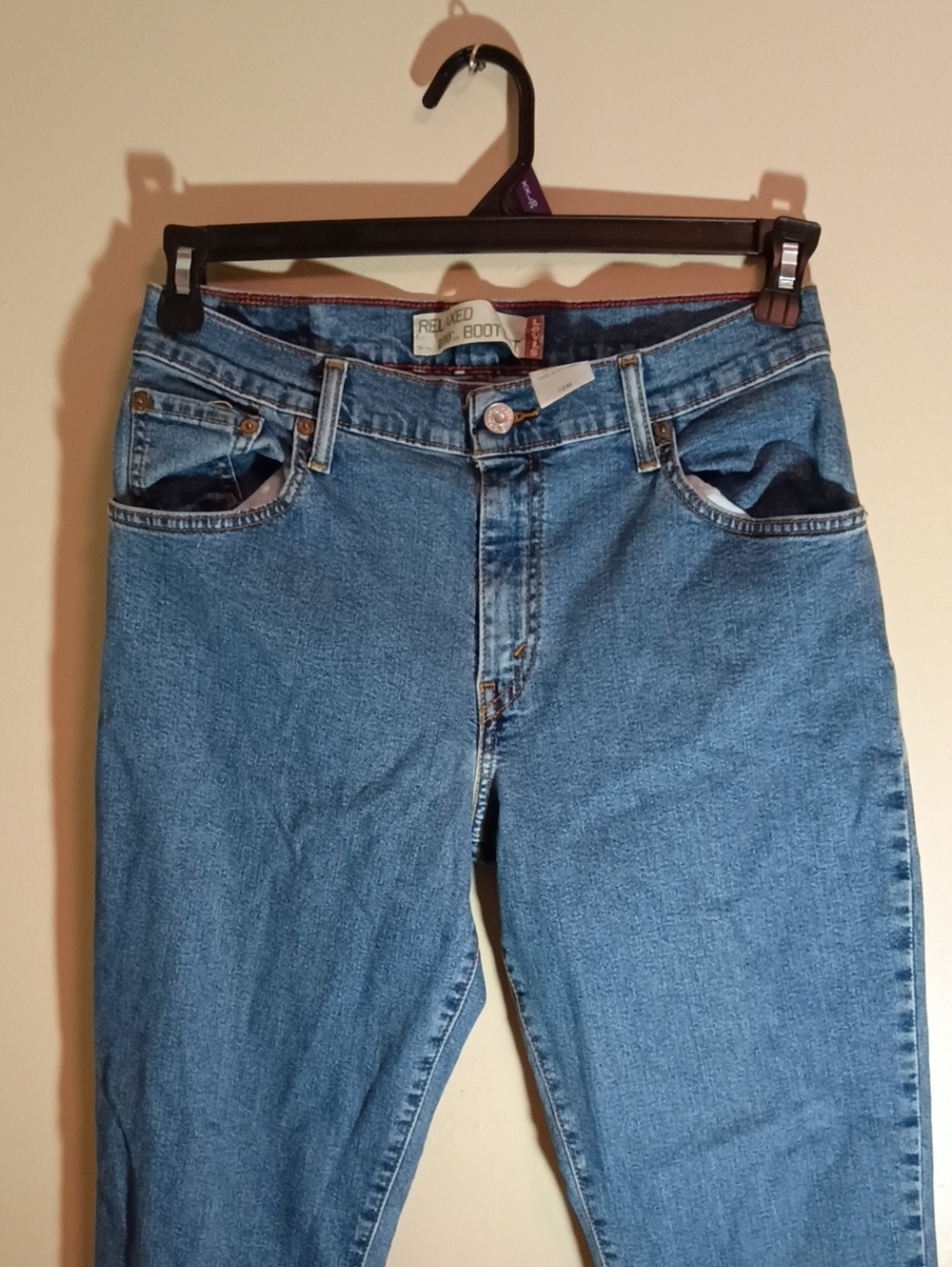 Levi's 550 Relaxed Boot Cut Jeans (Women's Size 12M)